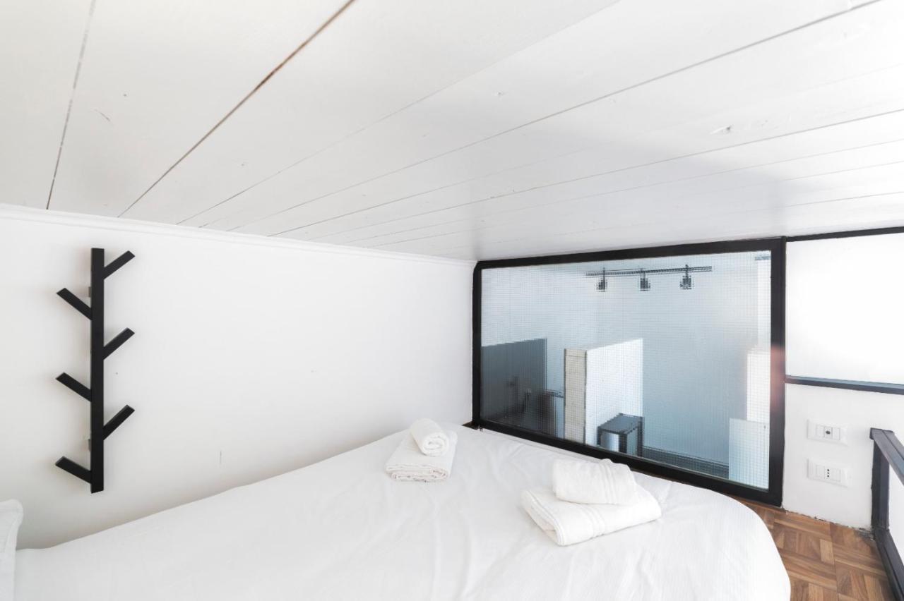 Naviglio Pavese Studio Apartment Милано Екстериор снимка