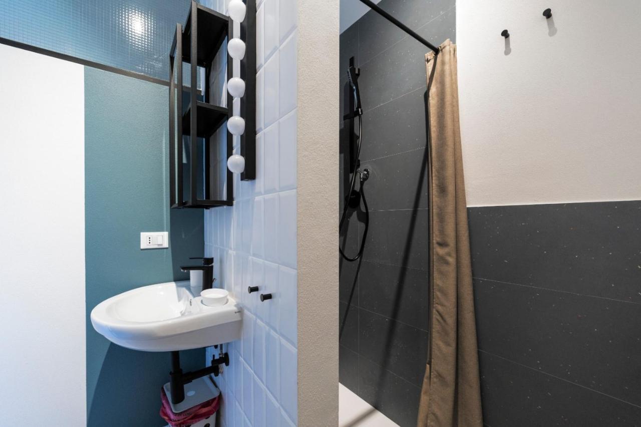 Naviglio Pavese Studio Apartment Милано Екстериор снимка