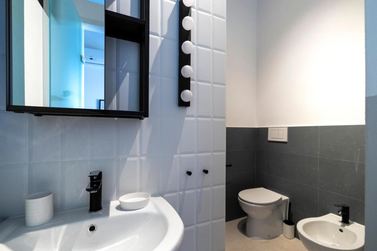 Naviglio Pavese Studio Apartment Милано Екстериор снимка